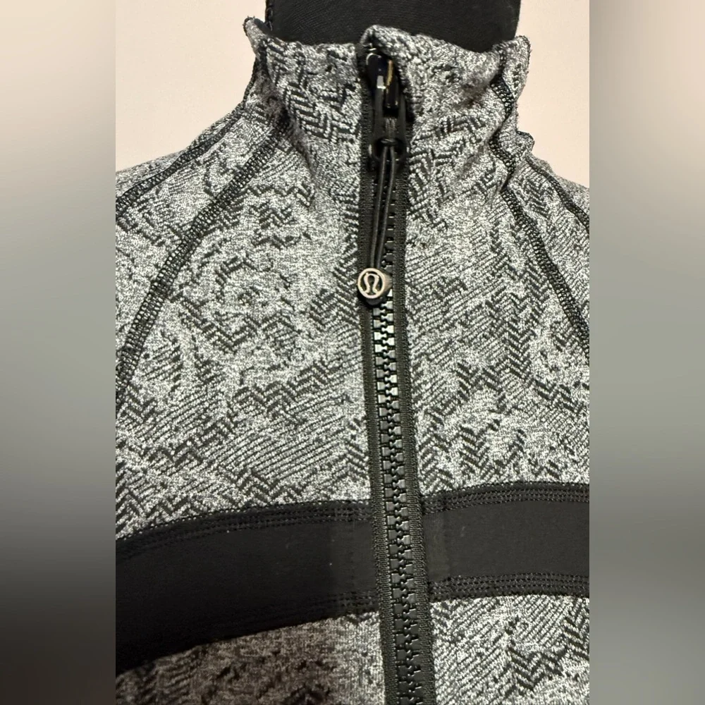 LULULEMON Herringbone ROSE Luon DEFINE Jacket